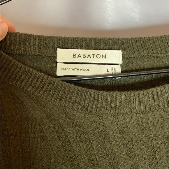 Babaton Crop Top - Picture 2 of 2